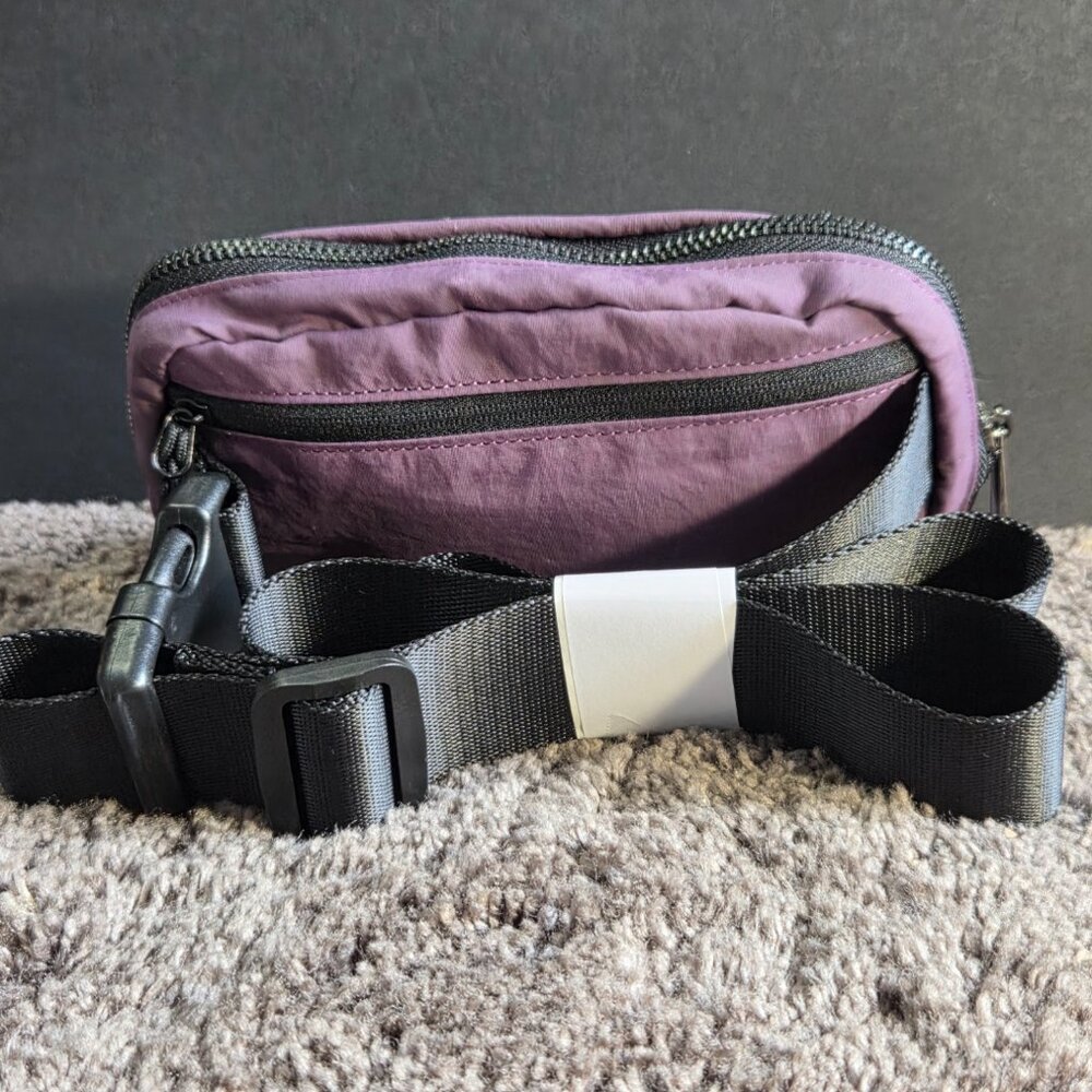 NWOT Unisex Mini Belt Bag Adjustable Strap Plum Travel, Workout, Hiking